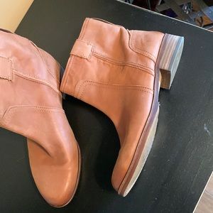 Leather Ankle boot excellent condition